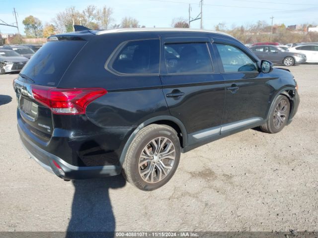 JA4AZ3A31HZ056163 Mitsubishi Outlander Se