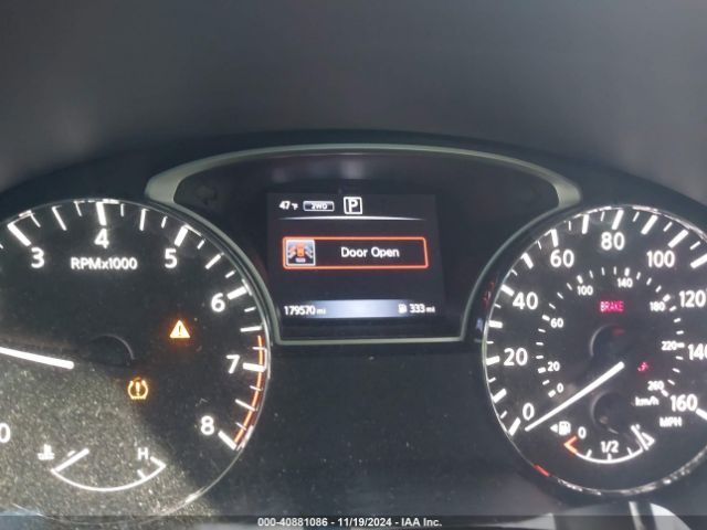5N1DR2MM5HC688941 Nissan Pathfinder S