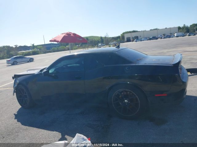 2C3CDZFJ4GH240748 Dodge Challenger R/t Scat Pack