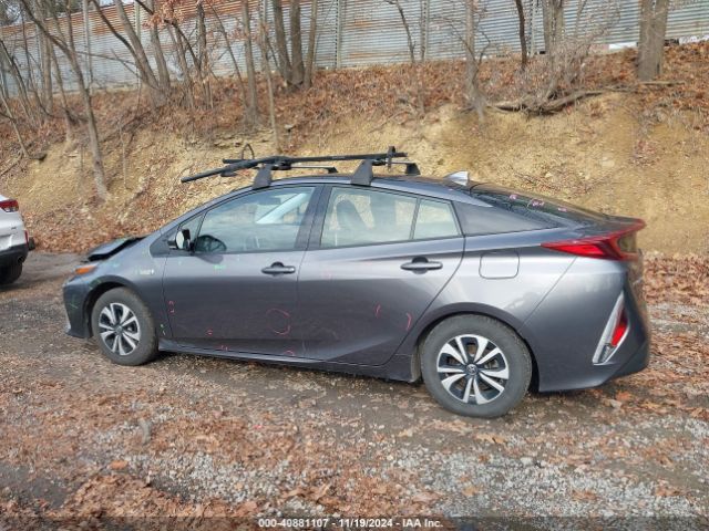 JTDKARFP3J3080697 Toyota Prius Prime Premium