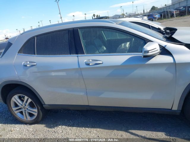 WDCTG4GB4JJ528895 Mercedes-Benz Gla 250 4matic