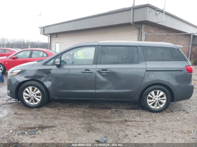 KNDMB5C17F6052373 KIA SEDONA LX