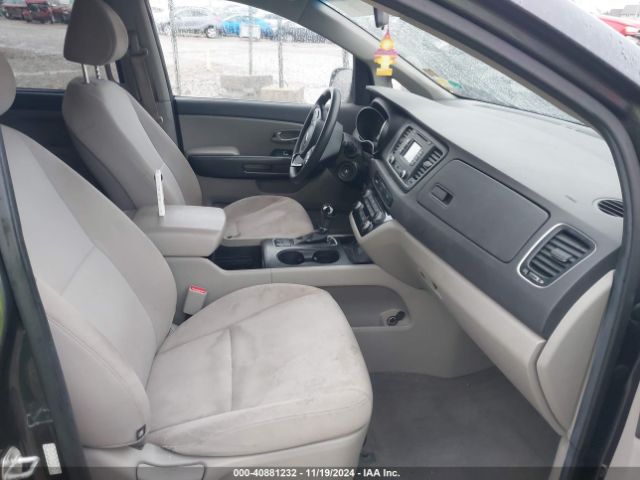 KNDMB5C17F6052373 KIA SEDONA LX