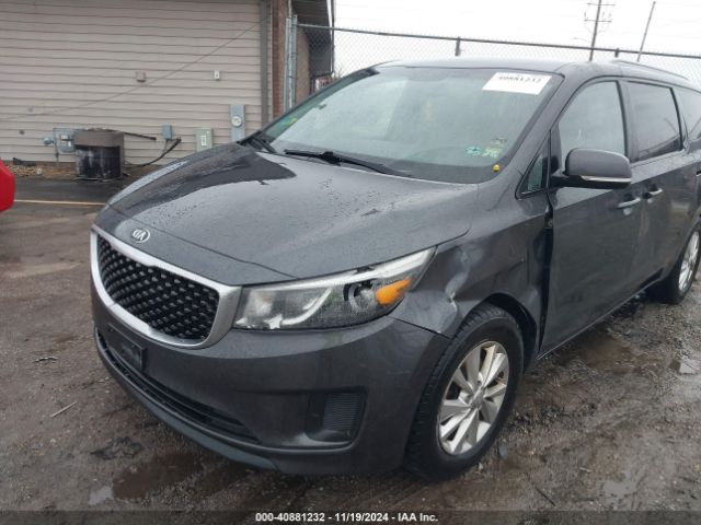 KNDMB5C17F6052373 KIA SEDONA LX