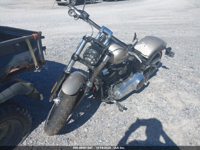 2018 HARLEY-DAVIDSON FXBR 1HD1YEJ17JC053407 Photo 1