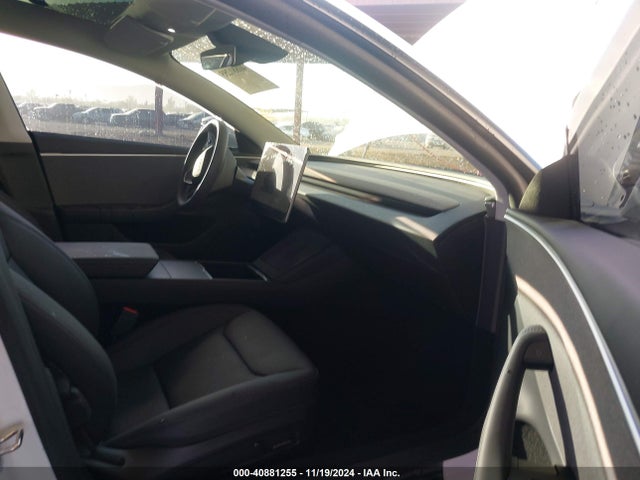 2024 TESLA MODEL 3 5YJ3E1EA0RF855902 Photo 4