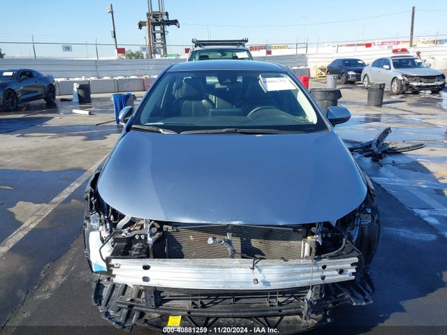 Toyota Corolla Hybrid Le 2022 JTDEAMDE2NJ048021 Image 13