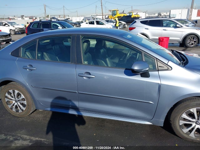 Toyota Corolla Hybrid Le 2022 JTDEAMDE2NJ048021 Image 14