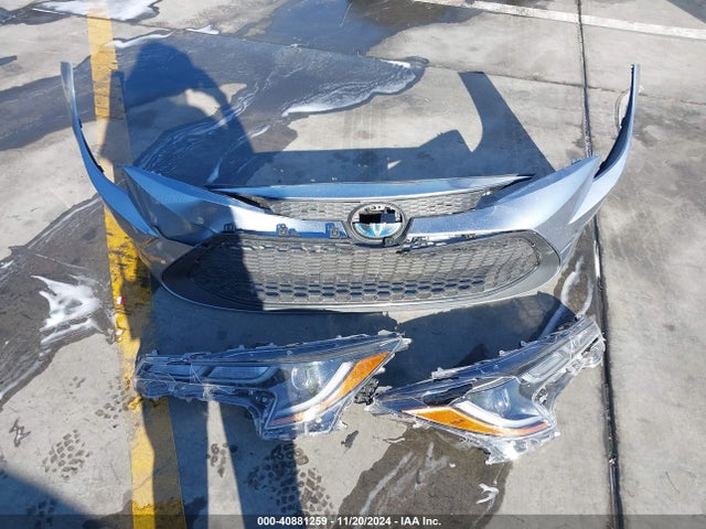 Toyota Corolla Hybrid Le 2022 JTDEAMDE2NJ048021 Image 12