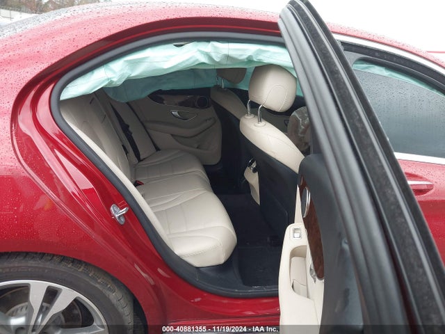 55SWF4JB4JU280233 Mercedes-Benz C 300