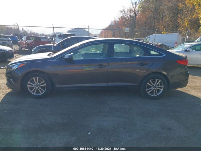 Hyundai SONATA SE 2016 5NPE24AF0GH435317 Image 14