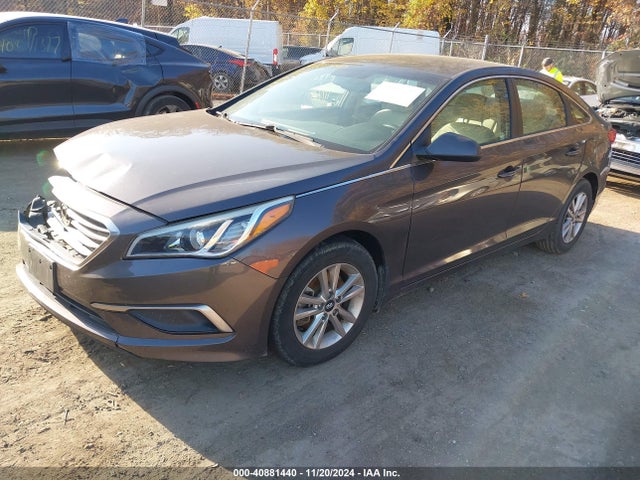Hyundai SONATA SE 2016 5NPE24AF0GH435317 Image 2