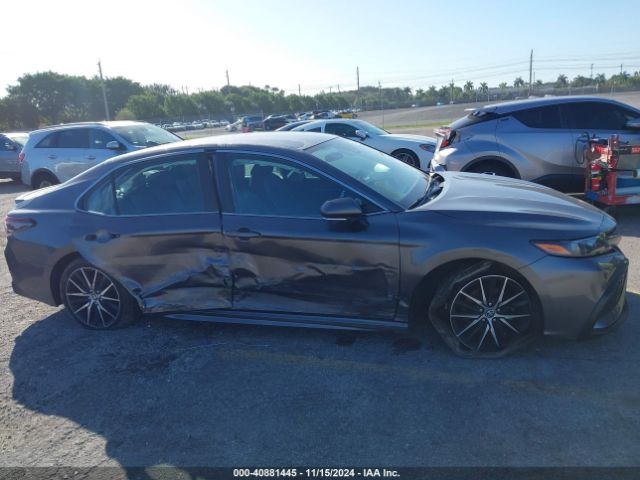 4T1G11AK6NU499366 Toyota CAMRY SE