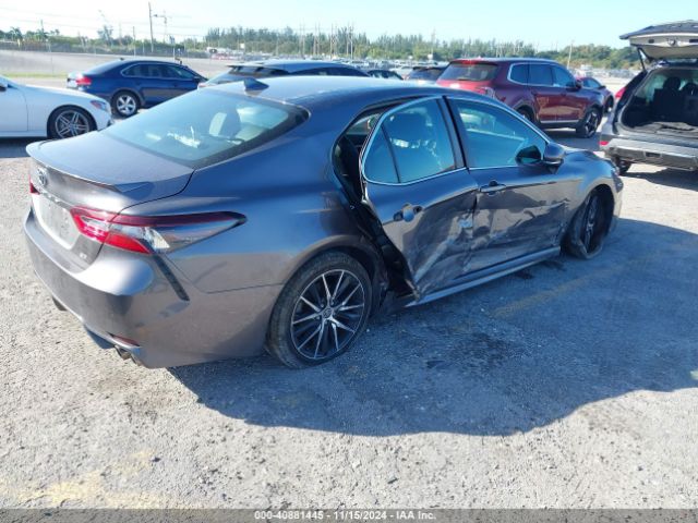 4T1G11AK6NU499366 Toyota CAMRY SE