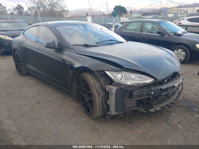 2013 TESLA MODEL S 5YJSA1DN3DFP10695 Photo 0