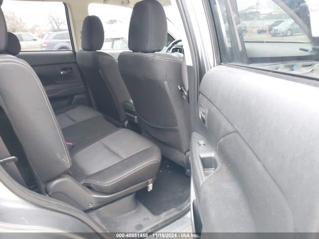 Mitsubishi Outlander Es 2017 JA4AZ2A33HZ028326 Image 8