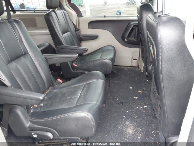 Продаж на аукціоні авто 2015 Chrysler Town & Country Touring, vin: 2C4RC1BG9FR573038, номер лоту: 40881562