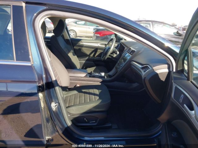 3FA6P0T96LR180093 Ford FUSION SE