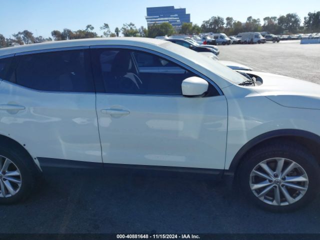 JN1BJ1CP9JW105710 Nissan Rogue Sport S