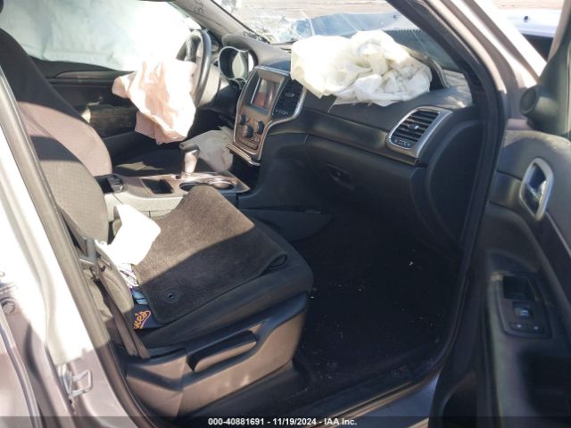 1C4RJEAGXJC277848 Jeep Grand Cherokee Laredo 4x2