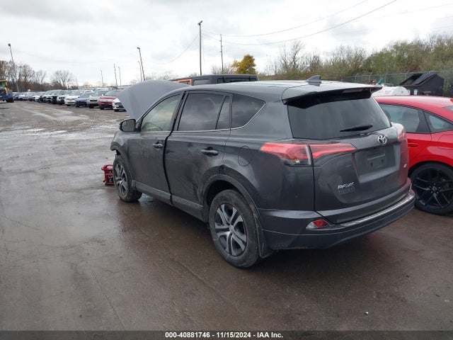Toyota RAV4 LE 2018 JTMZFREV9JJ170643 Image 3