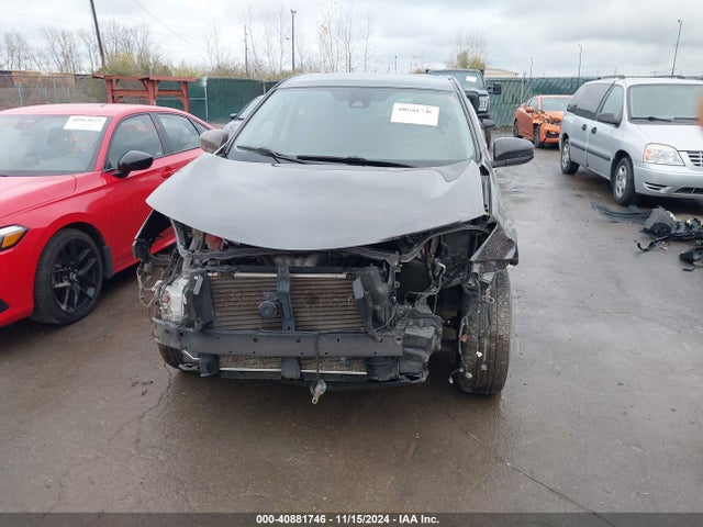 Toyota RAV4 LE 2018 JTMZFREV9JJ170643 Image 6