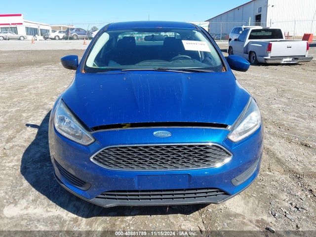 Ford FOCUS SE 2018 1FADP3F21JL212029 Image 12