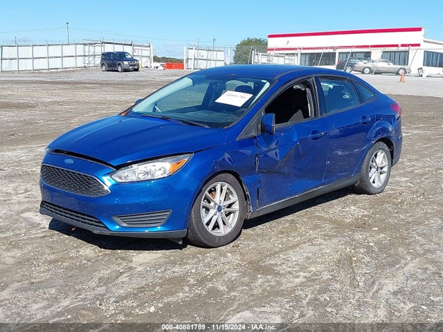Ford FOCUS SE 2018 1FADP3F21JL212029 Image 2