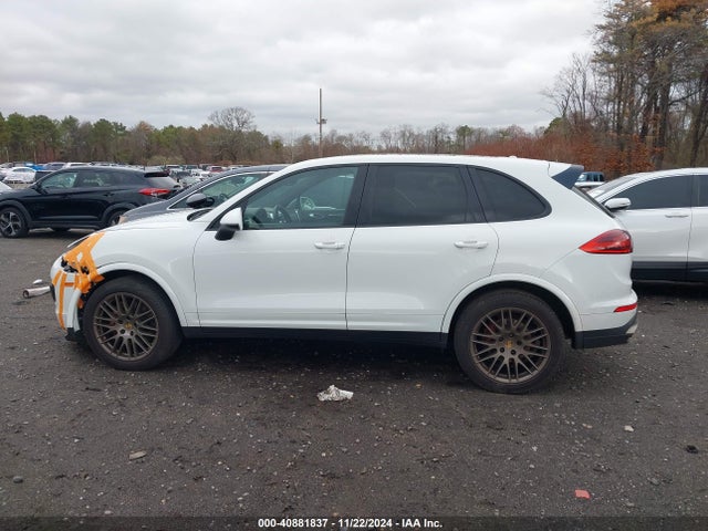 Porsche Cayenne Platinum Edition 2017 WP1AA2A29HKA84489 Image 14