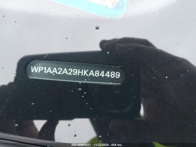 Porsche Cayenne Platinum Edition 2017 WP1AA2A29HKA84489 Image 17