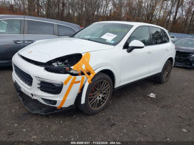 2017 PORSCHE CAYENNE WP1AA2A29HKA84489 Photo 1