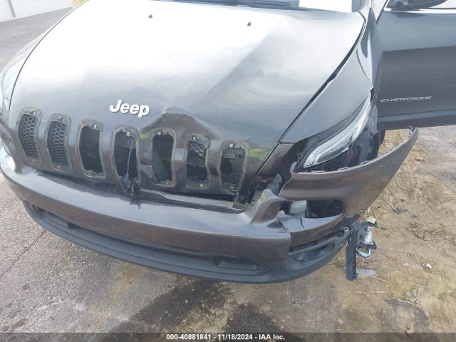 1C4PJLCB7EW319278 Jeep Cherokee Latitude