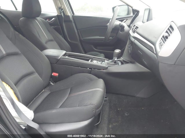 3MZBN1U78JM183425 Mazda Mazda3 Sport