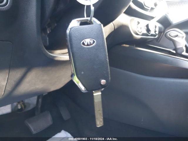 KIA SOUL S 2020 KNDJ23AU5L7720178 Image 11