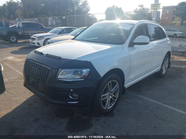 Audi Q5 2.0t Premium 2015 WA1LFAFP2FA043290 Image 2