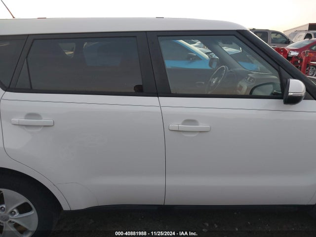 KIA SOUL + 2014 KNDJP3A5XE7008181 Image 13