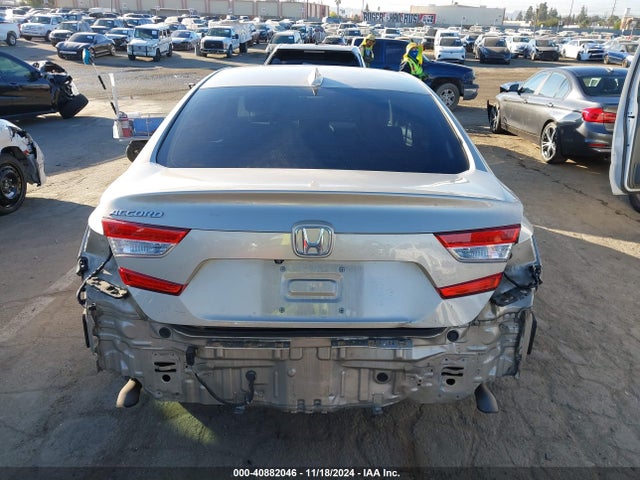 Honda ACCORD LX 2018 1HGCV1F14JA179824 Image 17