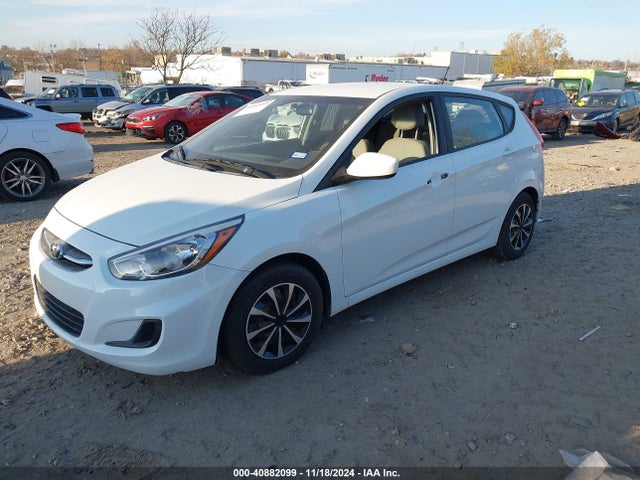 KMHCT5AE6GU276810 Hyundai ACCENT SE