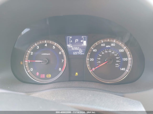 KMHCT5AE6GU276810 Hyundai ACCENT SE