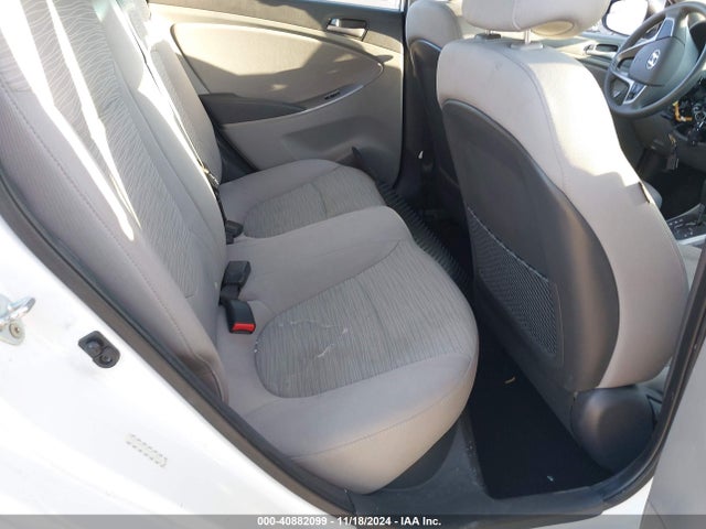 KMHCT5AE6GU276810 Hyundai ACCENT SE