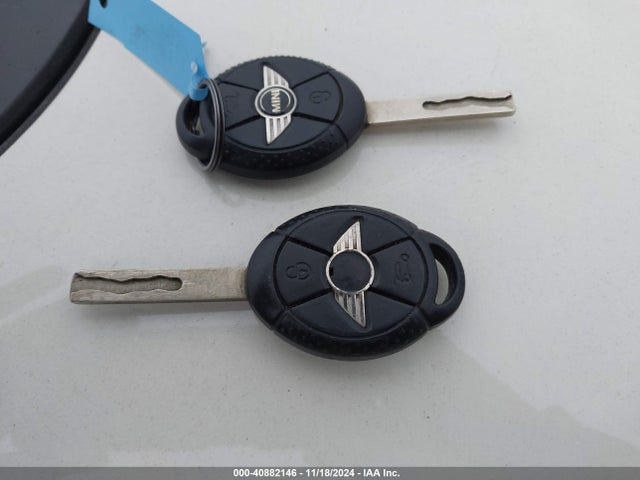 2006 MINI COOPER WMWRC33516TK66705 Photo 10