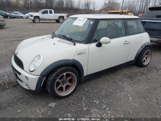 2006 MINI COOPER WMWRC33516TK66705 Photo 1