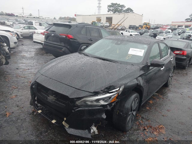1N4BL4DV3KC143660 Nissan Altima 2.5 Sv