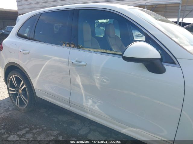WP1AA2A21ELA08657 Porsche Cayenne Platinum Edition