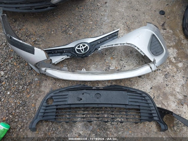 VNKKTUD35FA027779 Toyota YARIS L