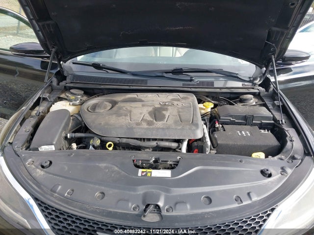 Chrysler 200 C 2015 1C3CCCCG6FN731613 Image 10