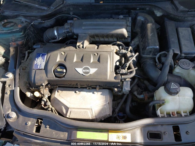 2011 MINI COOPER CLUBMAN WMWZF3C58BTY00512 Photo 9