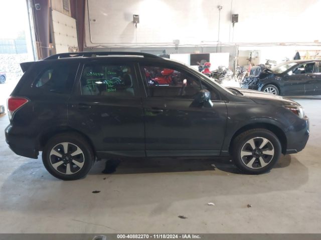 JF2SJAECXHH405831 Subaru Forester 2.5i Premium