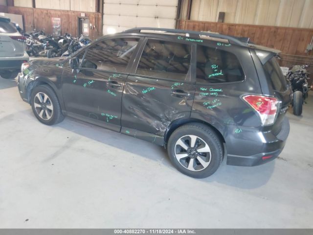 JF2SJAECXHH405831 Subaru Forester 2.5i Premium