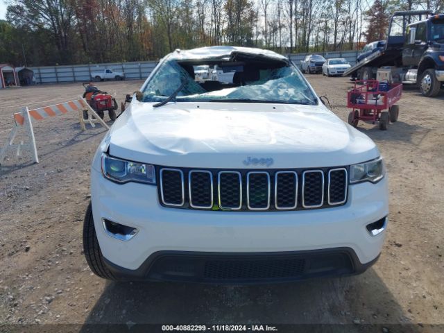 1C4RJEAG0MC681889 Jeep Grand Cherokee Laredo E 4x2
